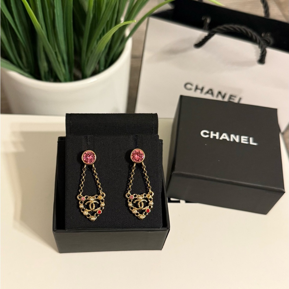 Chanel Gold Pink Crystal and Faux Pearl CC Heart Dangle Earrings